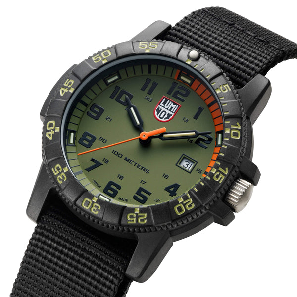 Leatherback Sea Turtle GiantOutdoor Watch, 44 mm Xs.0337